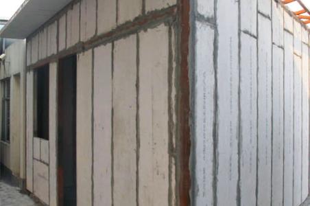 輕質(zhì)隔墻為什么不能作為建筑外墻？